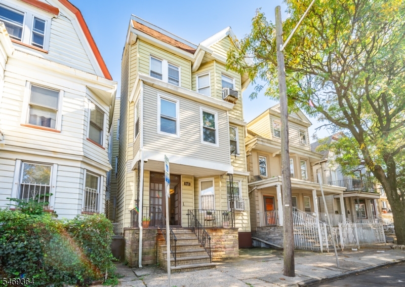 160 S 10Th St, Newark City