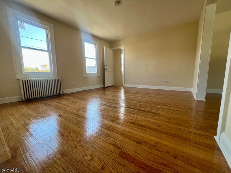 54 Mill St Unit C, Newton Town