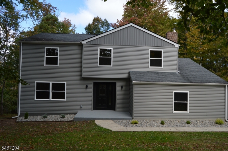 22 Forest Ln, Ewing Twp.
