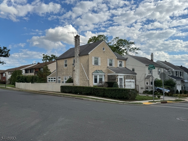 1453 Orchard Ter, Hillside Twp.