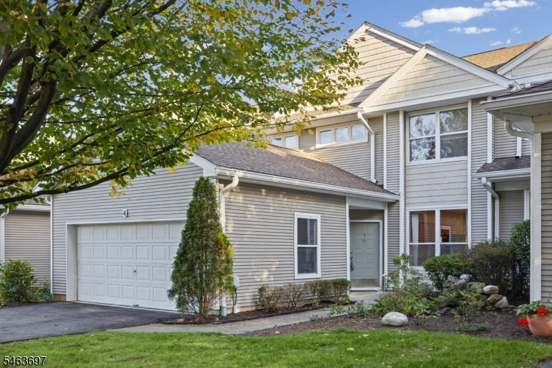 4 Hornbeam Way, Hardyston Twp.