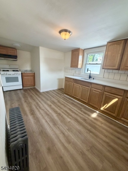 37 E Mcfarlan St, Dover Town