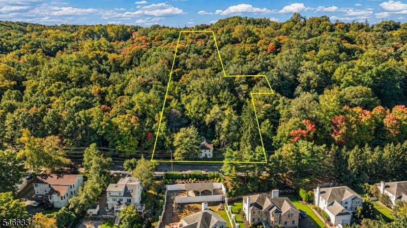125 W Lindsley Rd, Cedar Grove Twp.