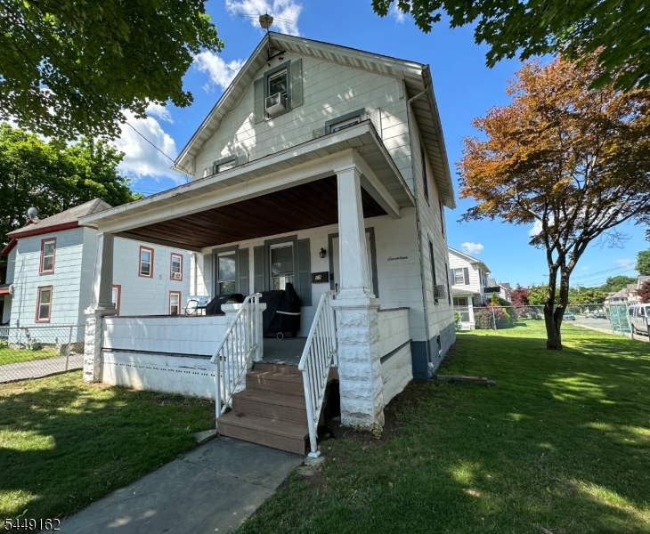 17 N Lincoln Ave, Washington Boro