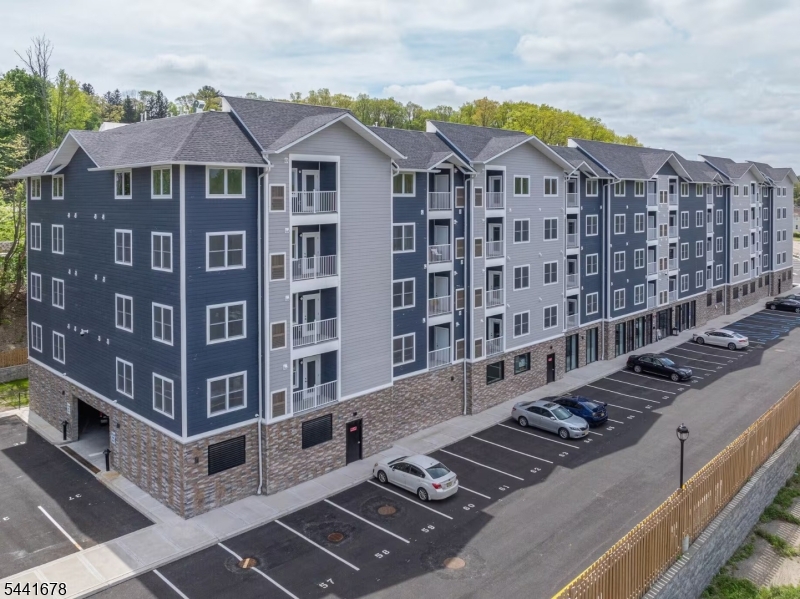 2 Flanders Rd 204 Unit 204, Netcong Boro