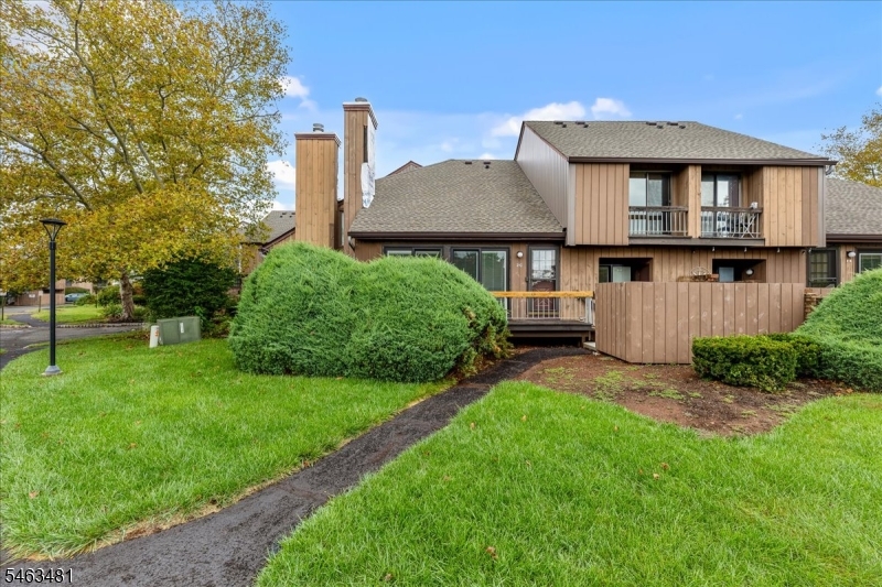 112 Bluebird Dr Unit 2C, Hillsborough Twp.