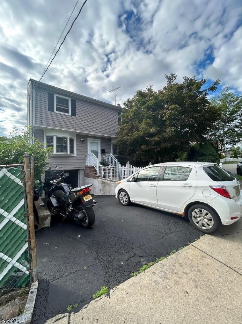 153 Smallwood Ave, Belleville Twp.