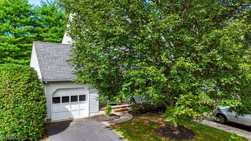 48 Kingswood Rd, Branchburg Twp.