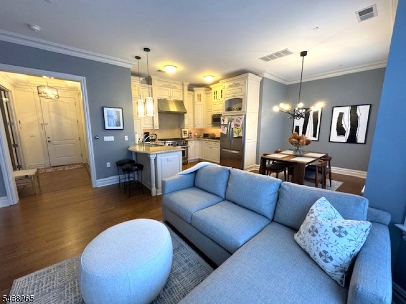 50 Parmley Pl  Unit 105 Unit 105, Summit City