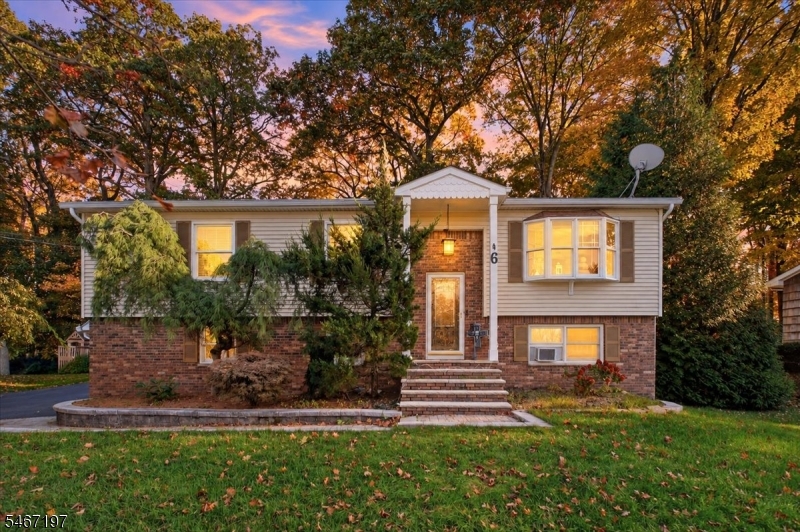 6 Saturn Ct, Vernon Twp.