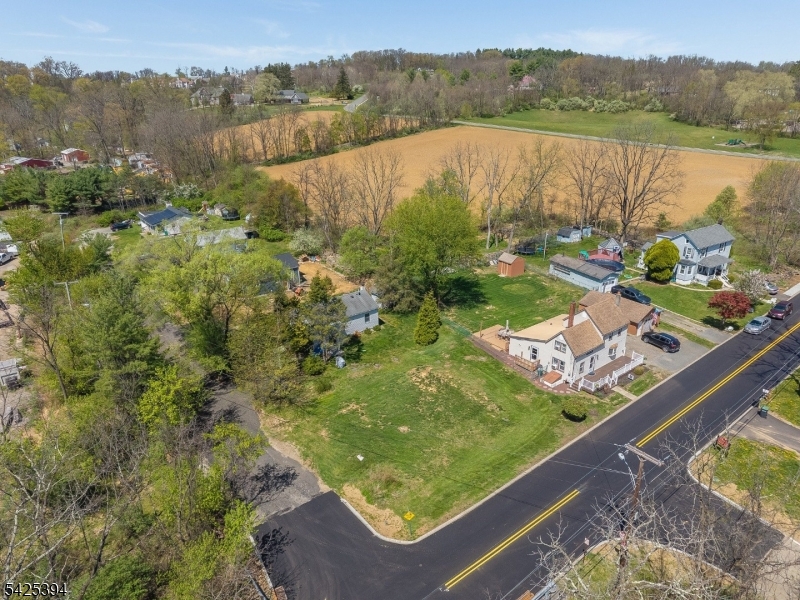 2 Maple Ln, Hampton Boro