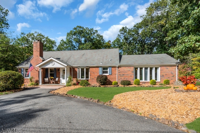 15 Ferguson Rd, Warren Twp.