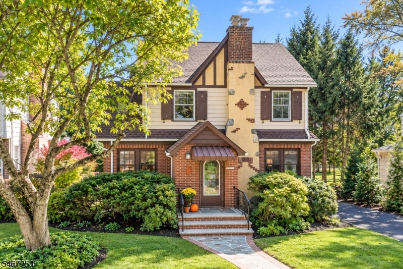 54 Van Doren Ave, Chatham Boro