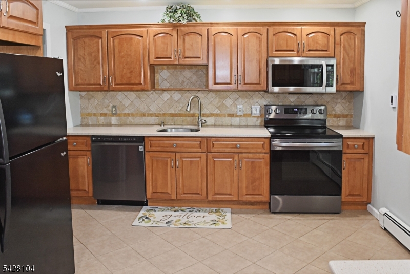 Is Propane Invisable 121 Leland Trl, Hopatcong Boro, NJ — $495,000 · 4 bd · 1.5 ba | Andrew ...