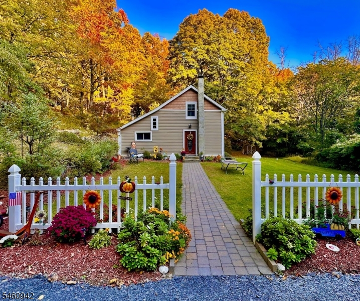 67 Glenwood Mt Rd, Vernon Twp.