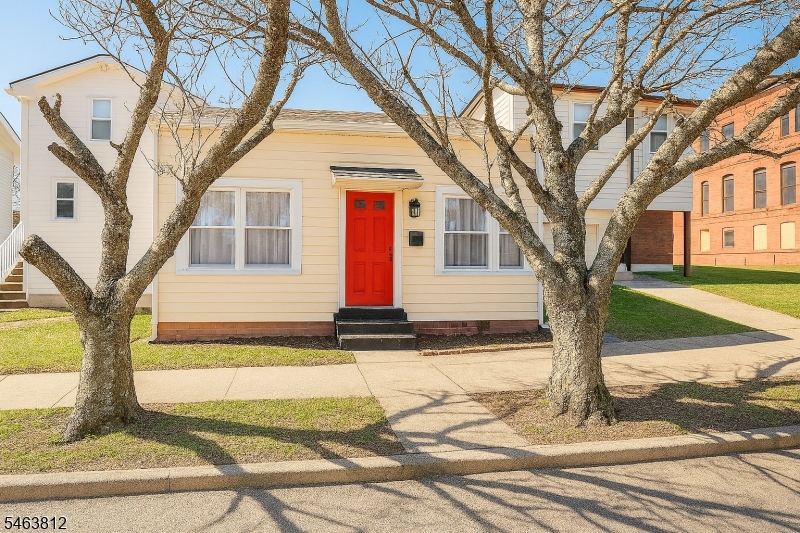 31 Kossuth St, Haledon Boro