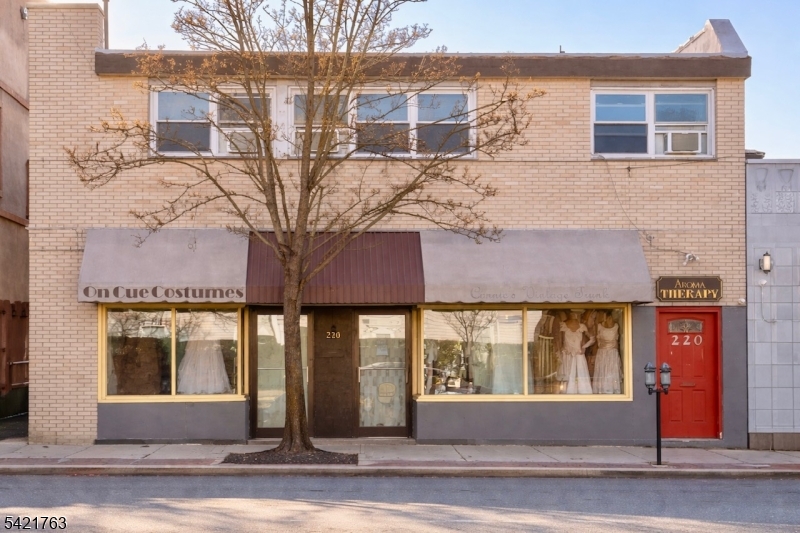 220 Bloomfield Ave, Montclair Twp.