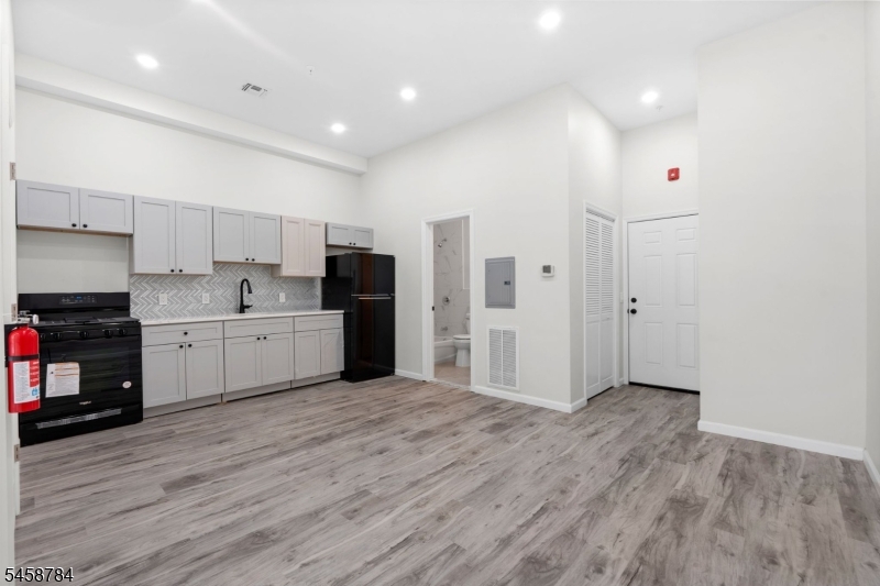 90 Broadway Unit 4, Paterson City