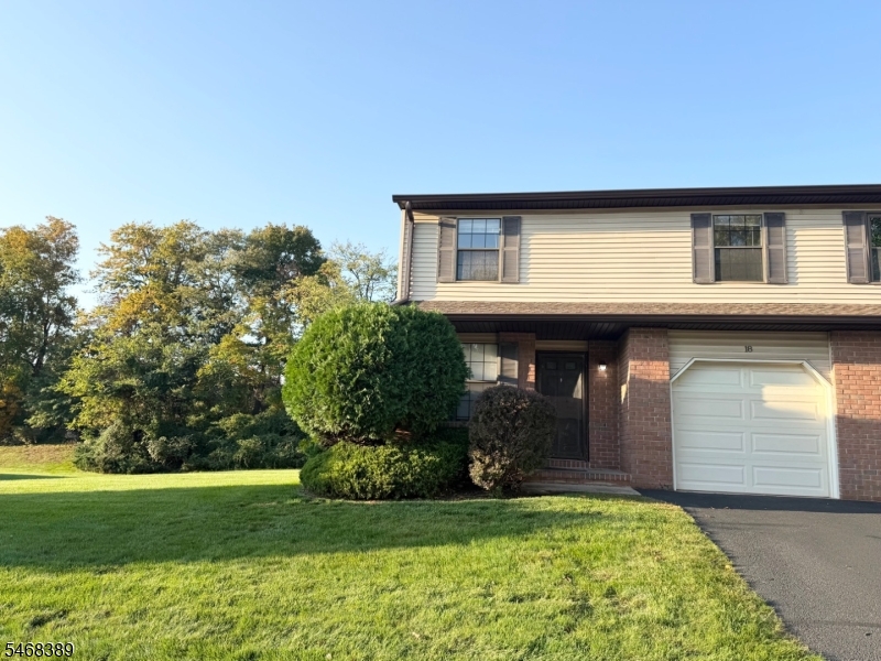 18 Dogwood Dr, Edison Twp.