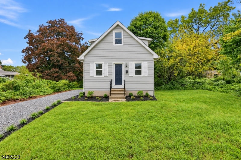 18 Bodine Ave, Monroe Twp.