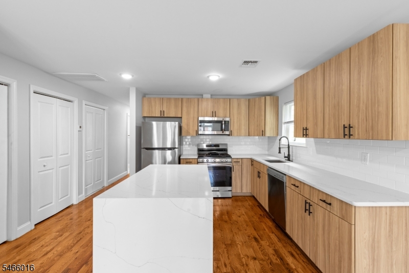 19 Shaw Ave Unit 1, Newark City