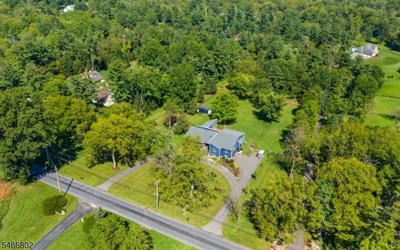 11 White Bridge Rd, Franklin Twp.
