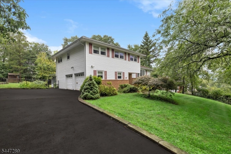 42 Aberdeen Ave, Wayne Twp.