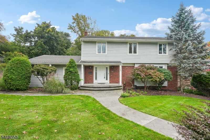 26 Almroth Dr, Wayne Twp.