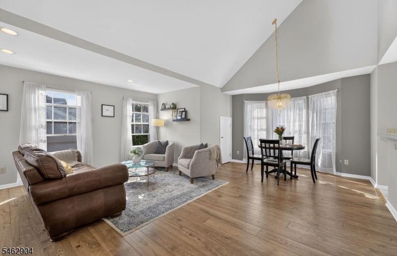 8 OAK KNOLL LANE, Bedminster Twp.