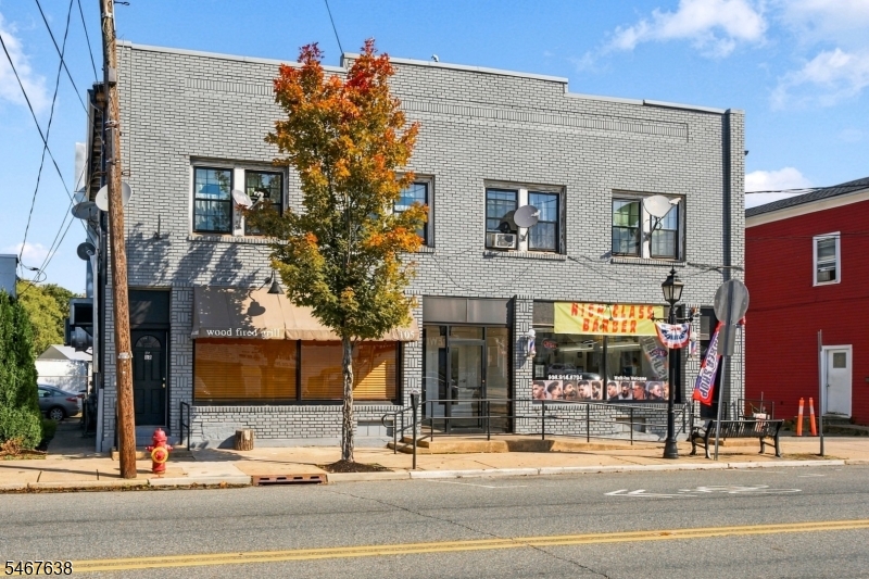105 Main St, Hackettstown Town