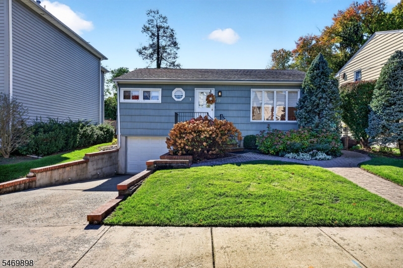 37 Gray St, Montclair Twp.