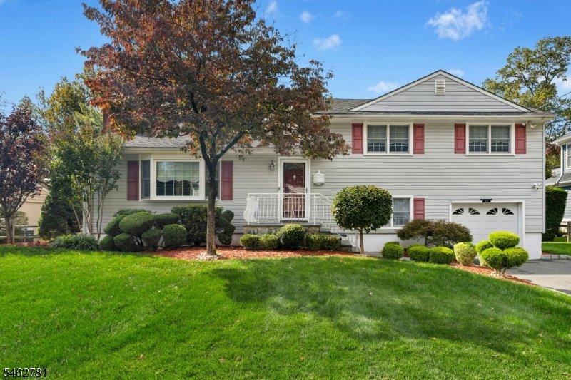 317 Old Tote Rd, Mountainside Boro