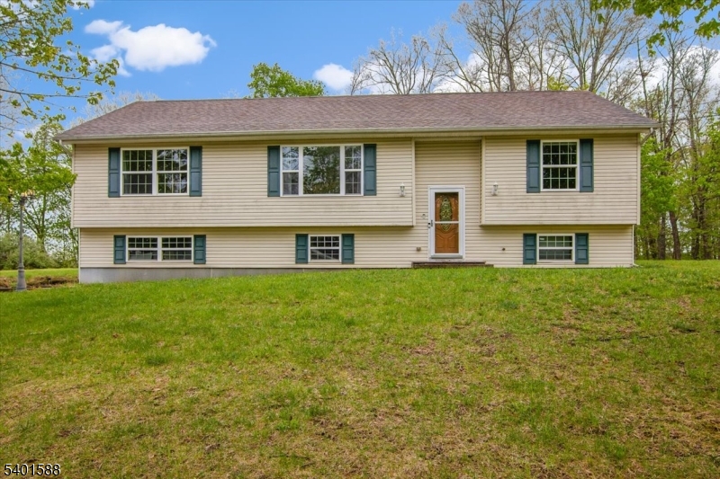 2 Oak St, Newton Town