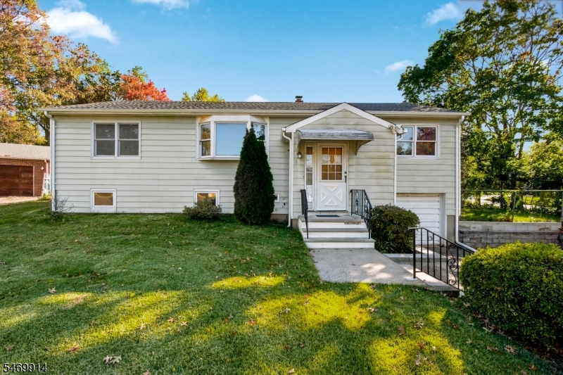 304 Lilac Ct, Bridgewater Twp.