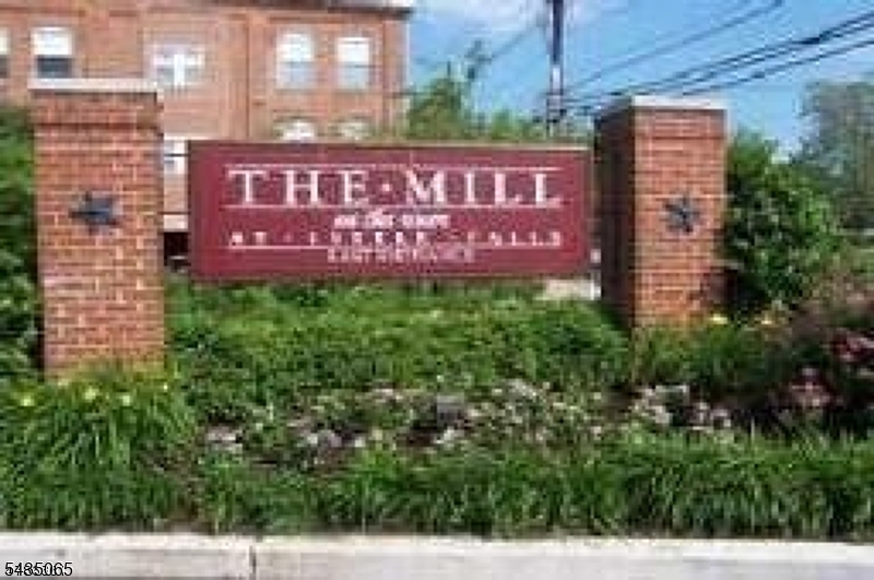 240 Main St Unit 303 Unit 303, Little Falls Twp.