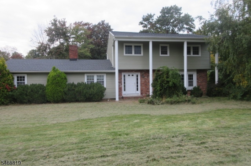 11 Ellam Dr, Randolph Twp.