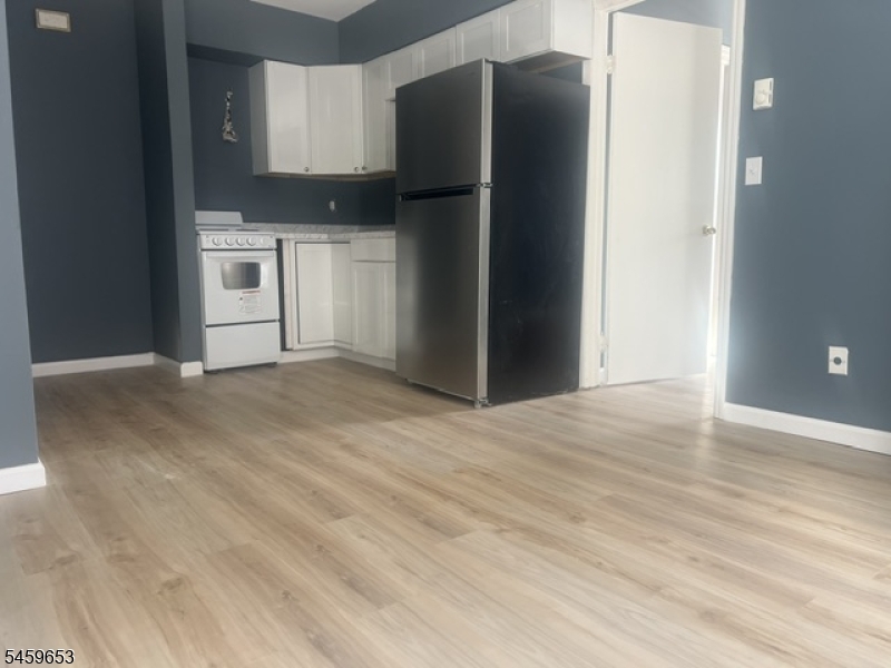 113 Main St, Hackettstown Town