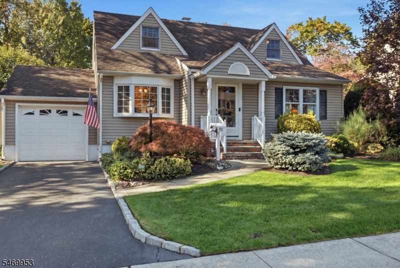 5 Hazel Pl, Fair Lawn Boro