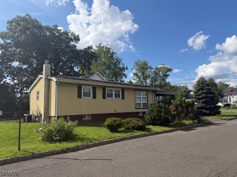 96 Southside Ave, Somerville Boro