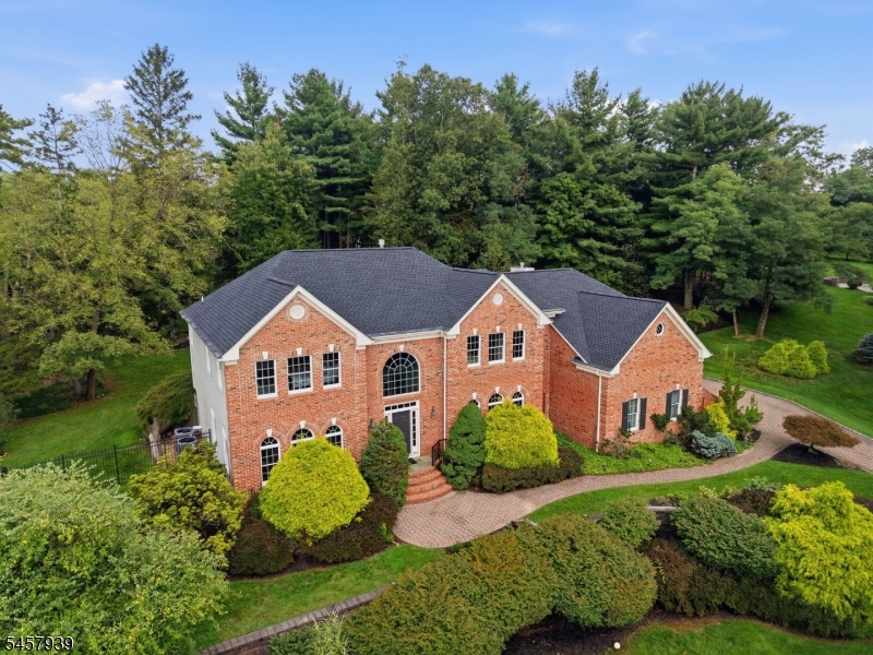 6 Oakridge Rd, Clinton Twp.