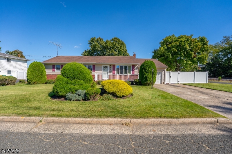 8 N 11Th Ave, Manville Boro