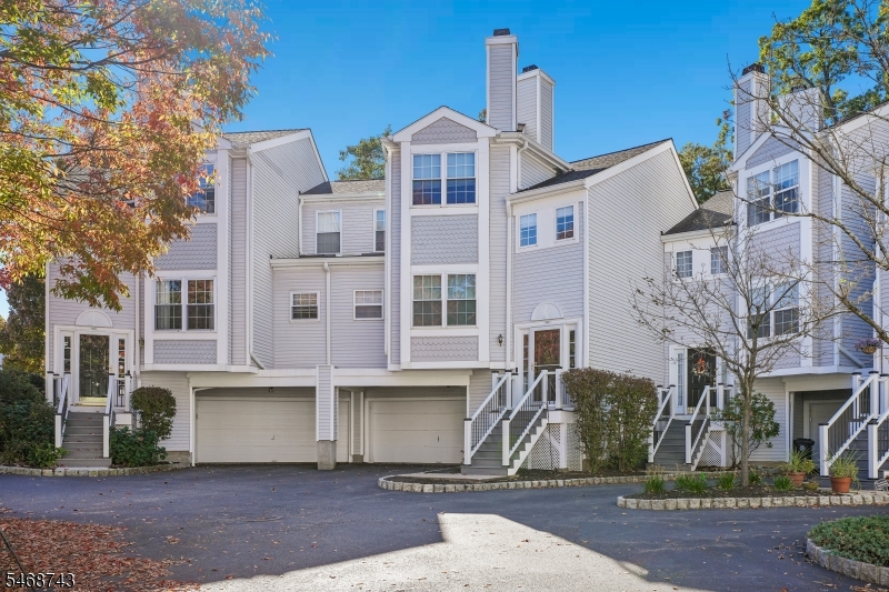 1602 Northcrest Ter, Hanover Twp.