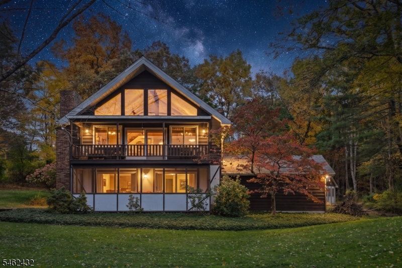 119 Overlook Dr, Montague Twp.
