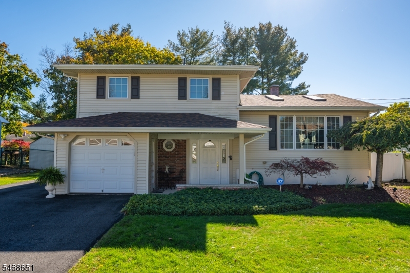 4 Fairmount Rd, Mount Olive Twp.