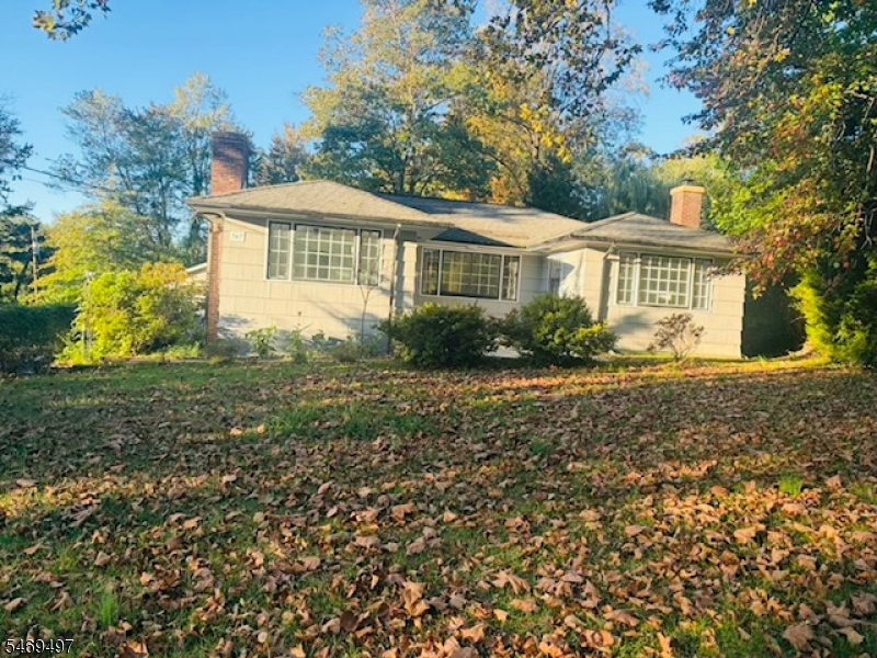 367 Summit Rd, Mountainside Boro