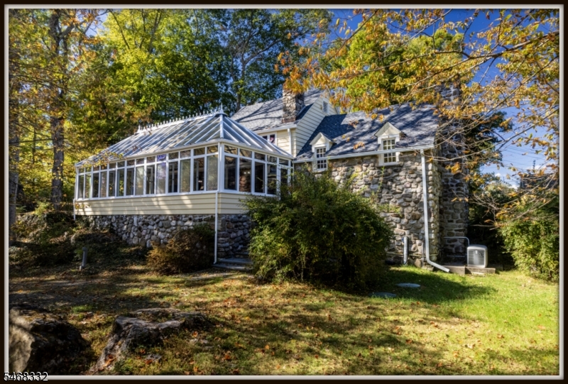 906 Ridge Rd, Stillwater Twp.