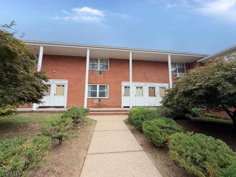 54 Knox Ter Unit 1B, Wayne Twp.