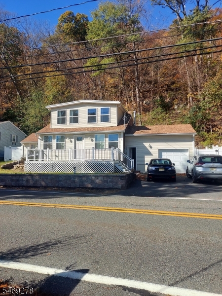 123 Lackawanna Dr, Byram Twp.