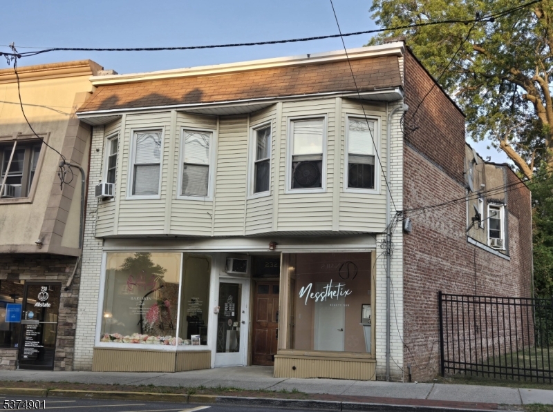 232 Stuyvesant Ave, Lyndhurst Twp.
