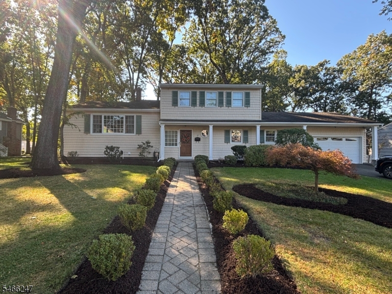 17 Chandler Dr, Wayne Twp.